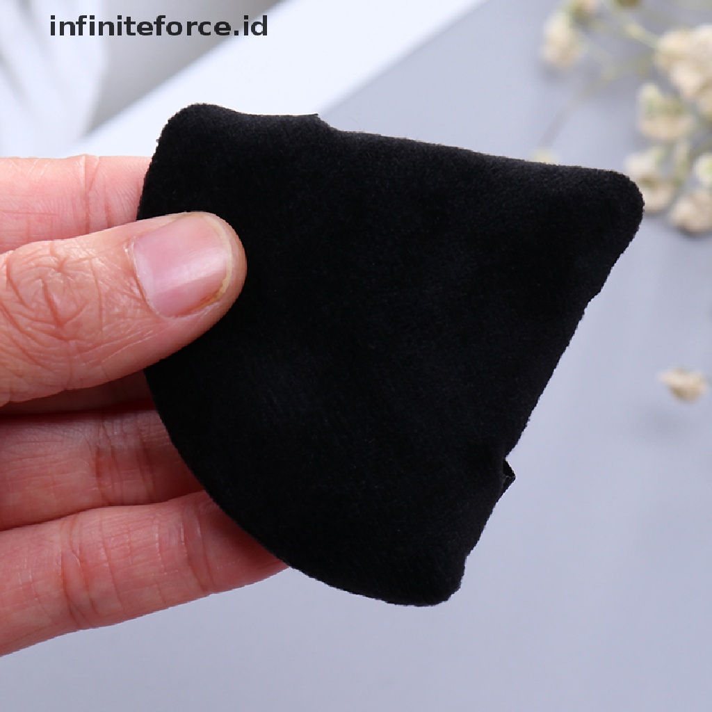 Infiniteforce.id Spons Puff Mini Bentuk Segitiga Bahan Katun Satin Velvet Untuk Makeup / Kosmetik Wanita