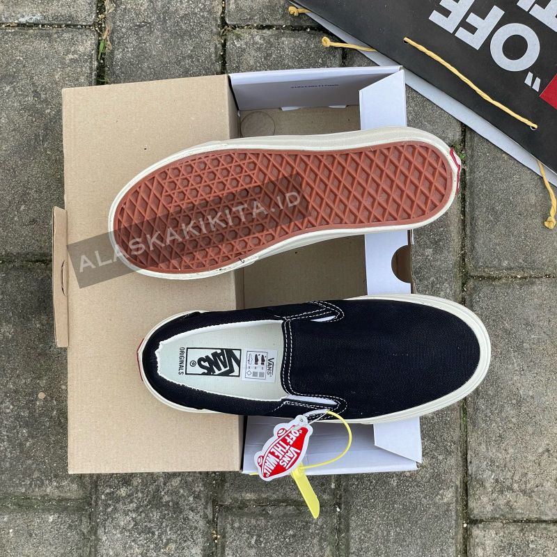 Sepatu vans slipon BW OG pria &amp; wanita Free kaos laki