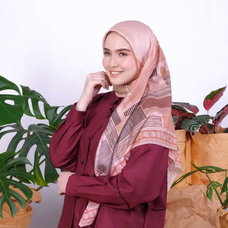 TerbaruKerudung hijab segi empat deenay motif monica pink voal ultrafine original 100%