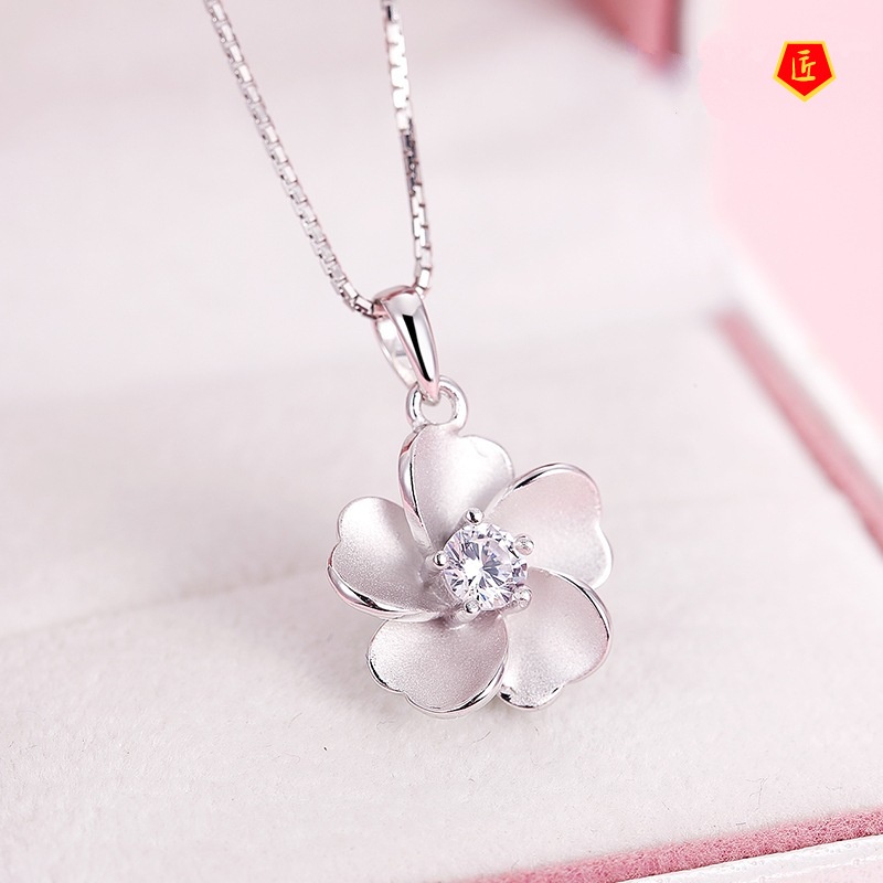 [Ready Stock]Inlaid Zircon Peach Blossom Necklace Korean Fashion Sweet Pendant