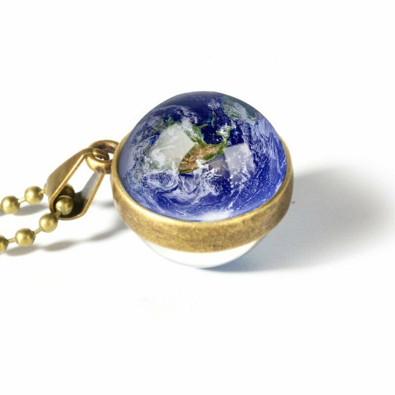 Kalung Rantai Dengan Liontin Bola Kaca Motif Planet Galaksi Dua Sisi