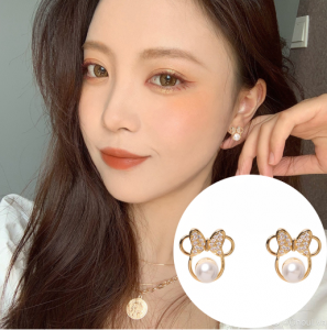 Anting Tusuk Sterling Silver 925 Desain Mickey Mouse Hias Mutiara + Berlian Gaya Korea Untuk Wanita