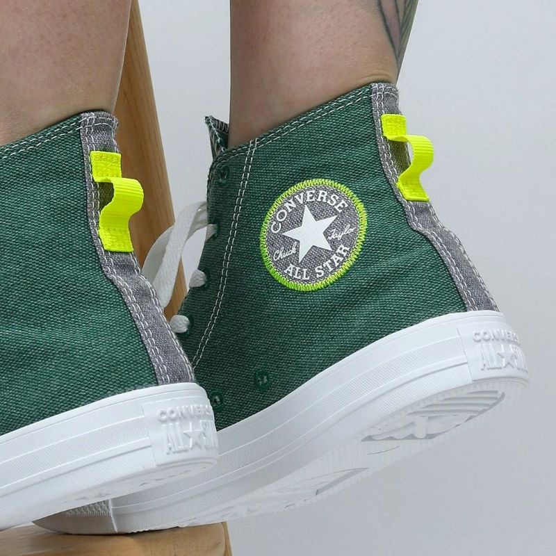 SEPATU SNEAKERS PRIA CONVERSE CTAS HI (168593C)