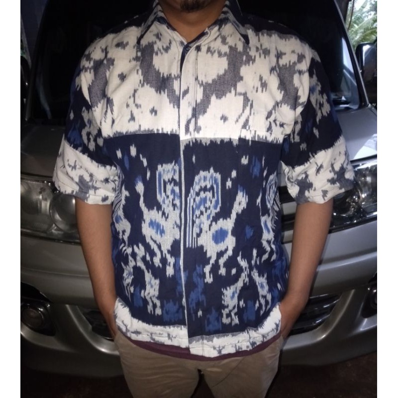 Kemeja tenun motif sumba A1