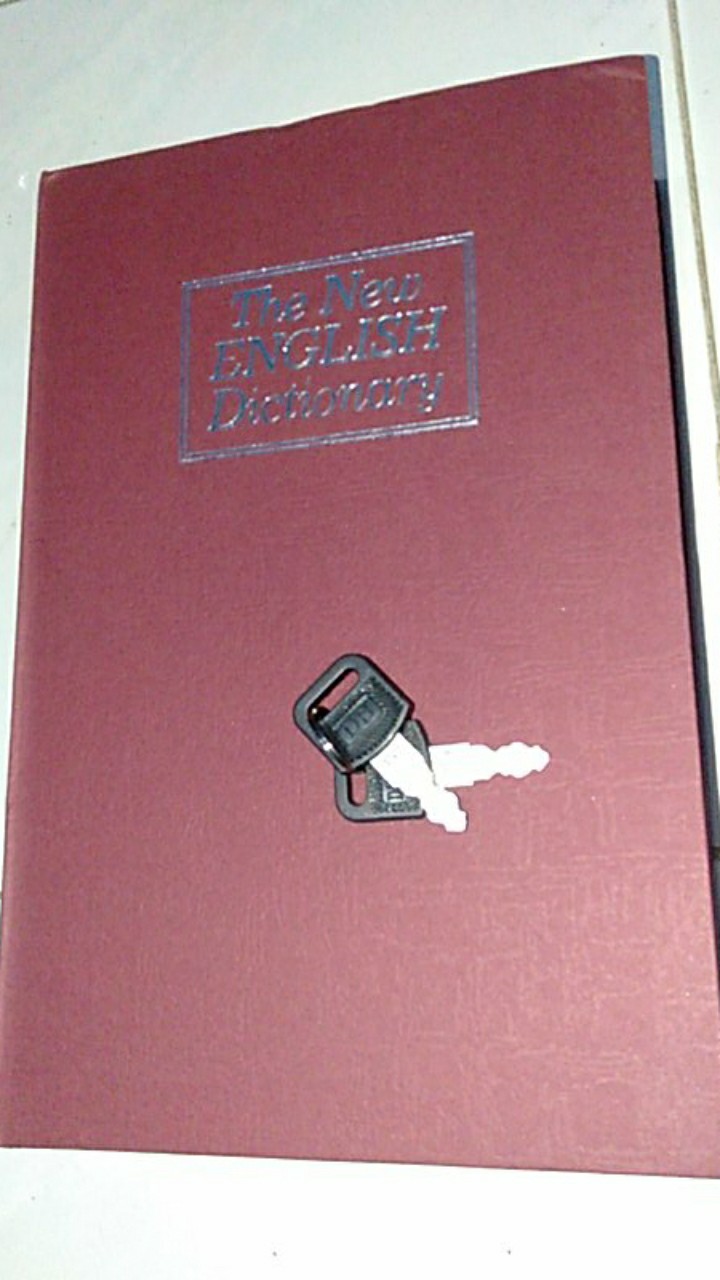 Brankas Mini Kotak Rahasia Unik Buku Brangkas Bentuk Buku Bamus Ukuran M  Warna Merah G808