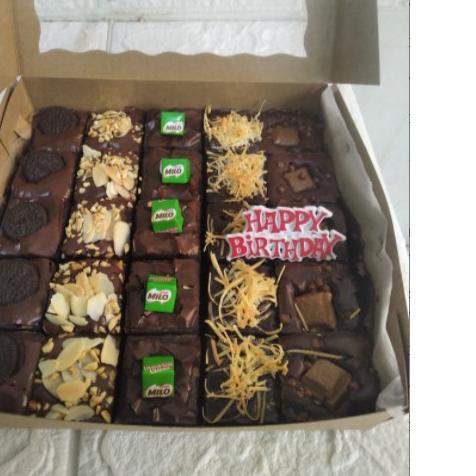 

☃ 1pak=10 pcs DUS KUE 25X25 DUS DONAT DUS MAKANAN DUS SNACK BOX MURAH DUS KUE BOLU DUS HAMPER ▼