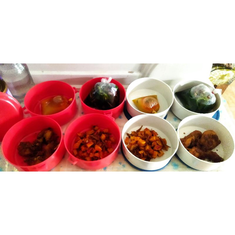 

CA-02 catering rantangan halal enak bersih sehat