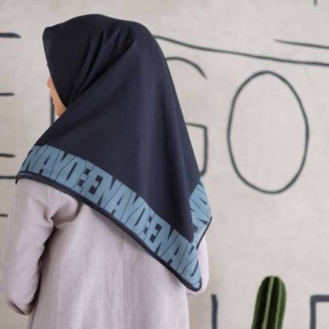 Hot HIJAB DEENAY BLUE BLACK VOAL PLAIN BORDER SEGI EMPAT / KERUDUNG POLOS VOAL original