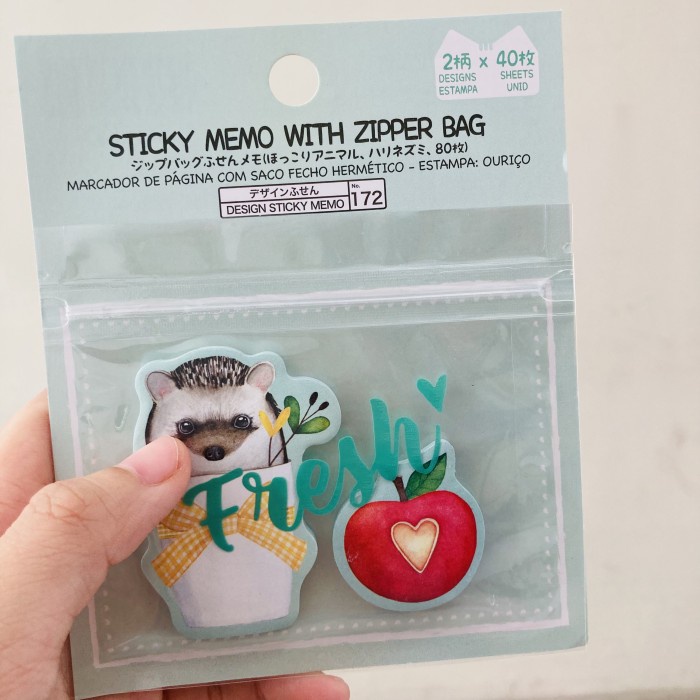 

sticky notes with zipper bag hedgehog