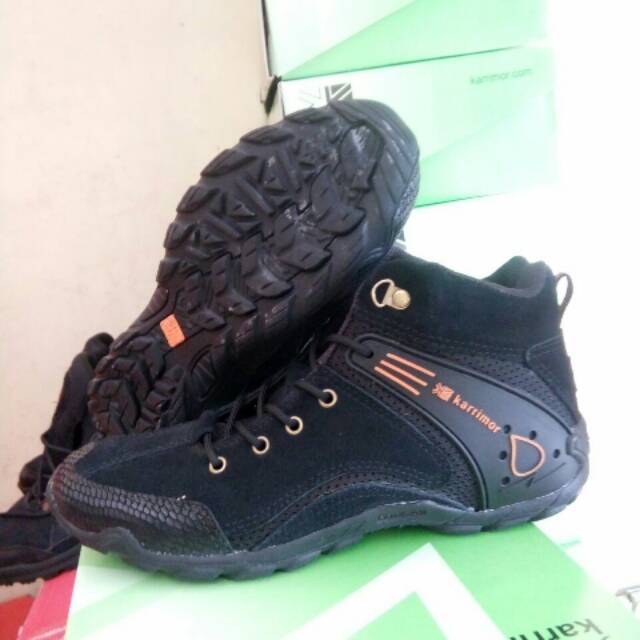 Sepatu karimor tinggi