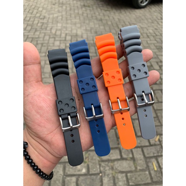 Strap Tali Jam Tangan Ruber model Seiko size 22MM