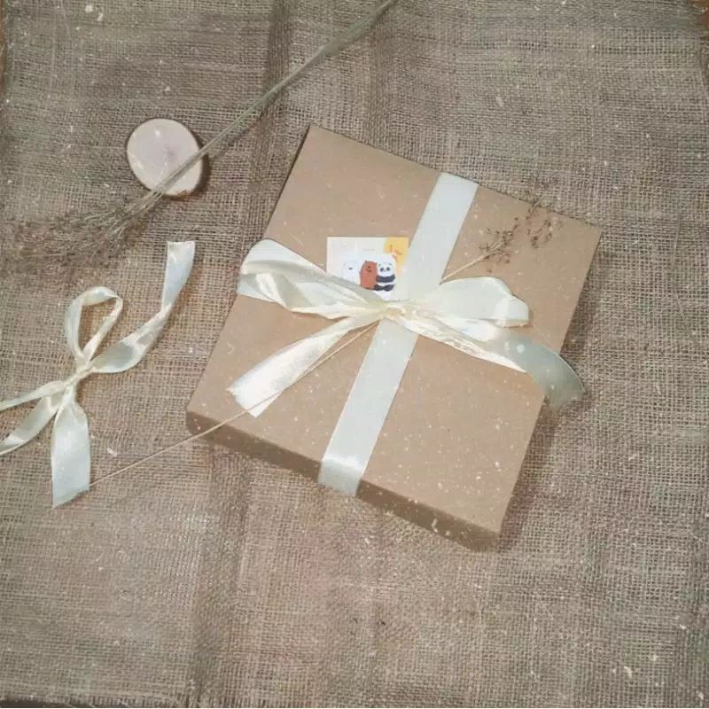 

Gift hampers snack box termurah di shopee