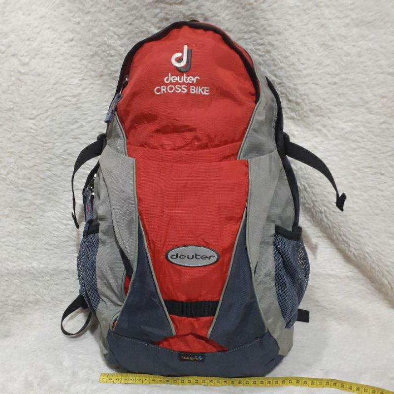 Tas Ransel Second / Preloved / DEUTER Cross Bike Backpack Merah / Bekas.