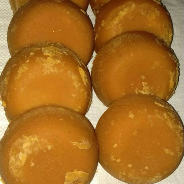 

Gula merah asli tanpa bahan pengawet.