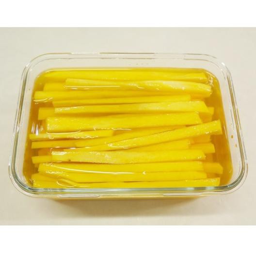 

Aneka's produkh Danmuji panjang Kimbap acar lobak kuning untuk kimbap 300gram isi 10 potong M53M1 ..