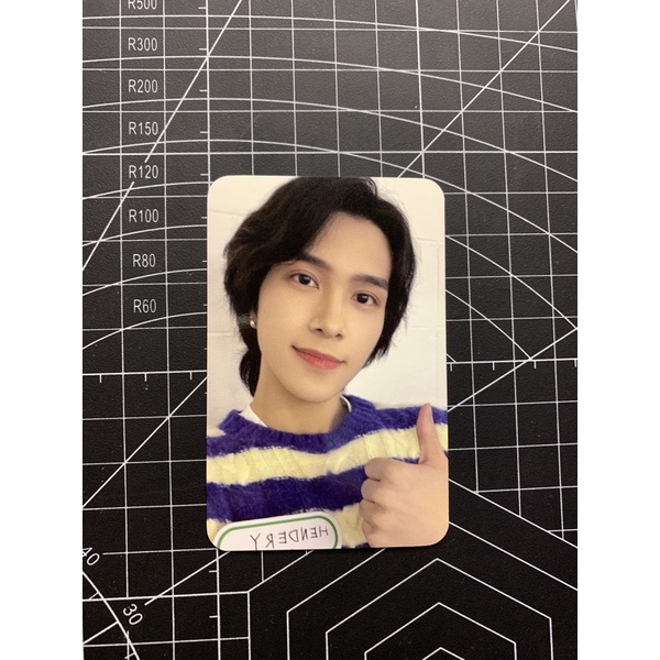 MD WayV 3rd Anniversary Necklace Hendery Vers. - Photocard Only