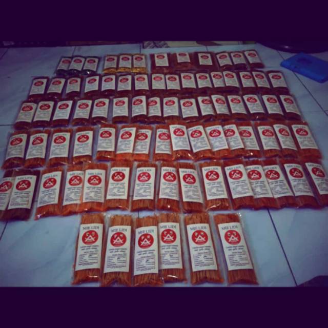 

lidi-lidi buat teman cemal cemil.. cus di cobain murah meriah