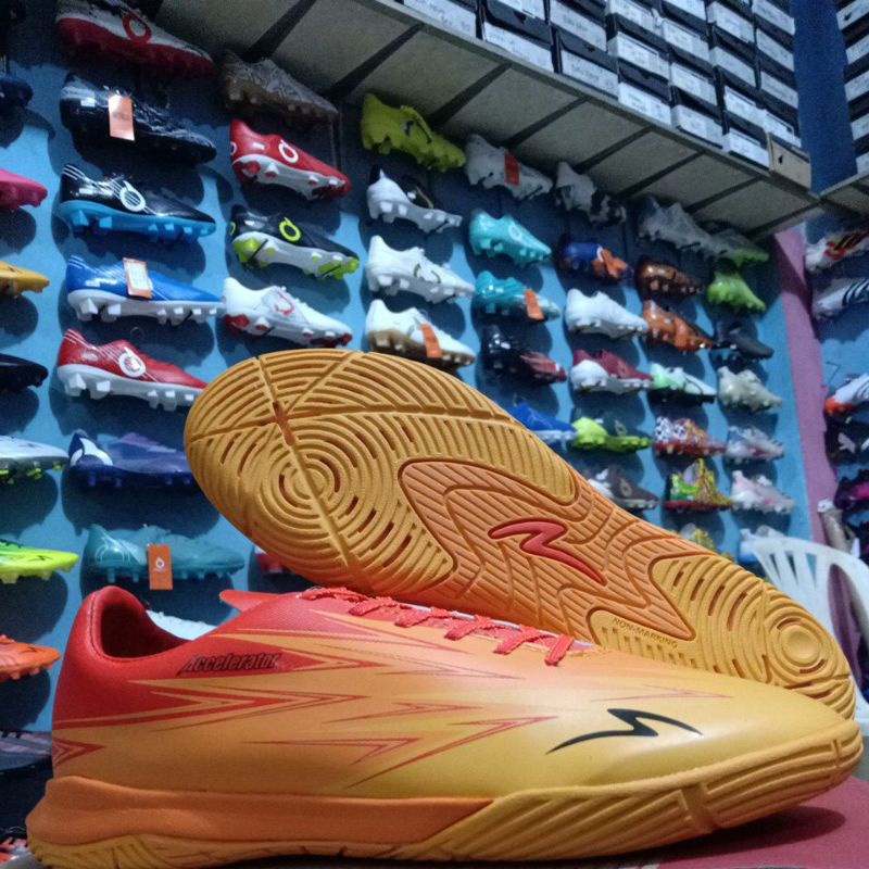 Sepatu Futsal Lightspeed 3 in