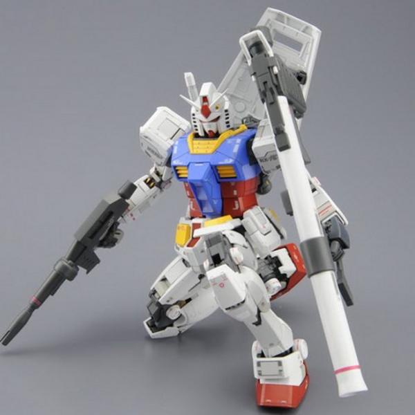 Bandai MG 1/100 RX 78-2 Gundam Ver 3.0 LIMITED