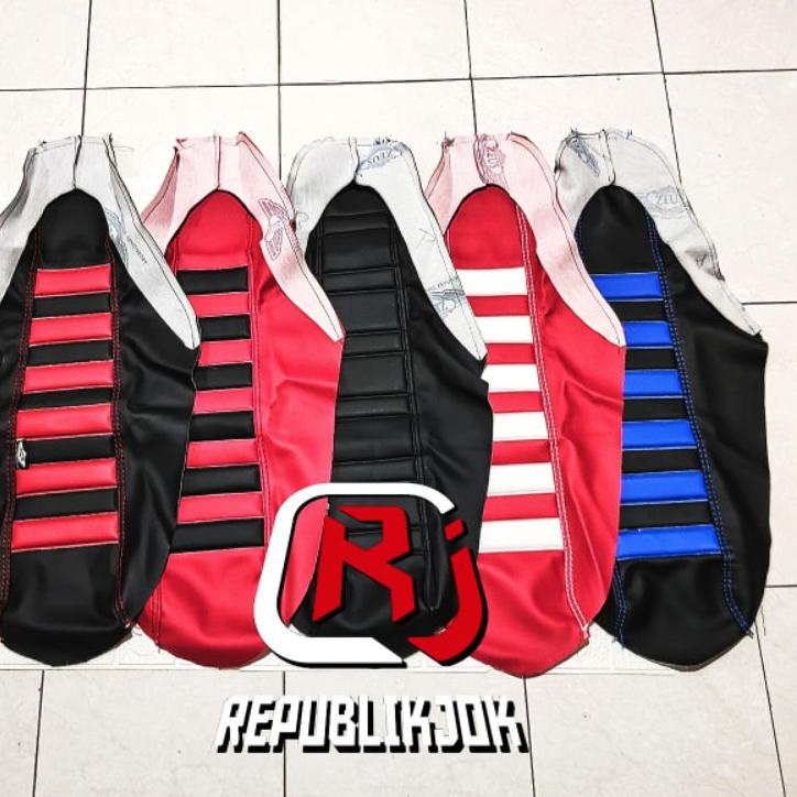 [KODE JVS] Kulit Jok Motor Honda CRF 150L Garis Timbul Premium Quality