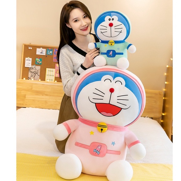 Boneka doraemon kostum tertawa bahagia bahan plush