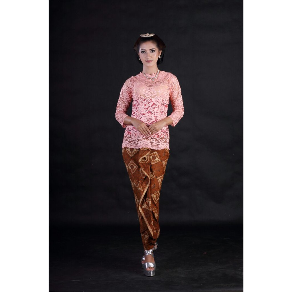 Kebaya Brokat Lengan Panjang Motif Bunga Modern Atasan Kebaya Brokat Baju Pesta Kebaya Pernikahan