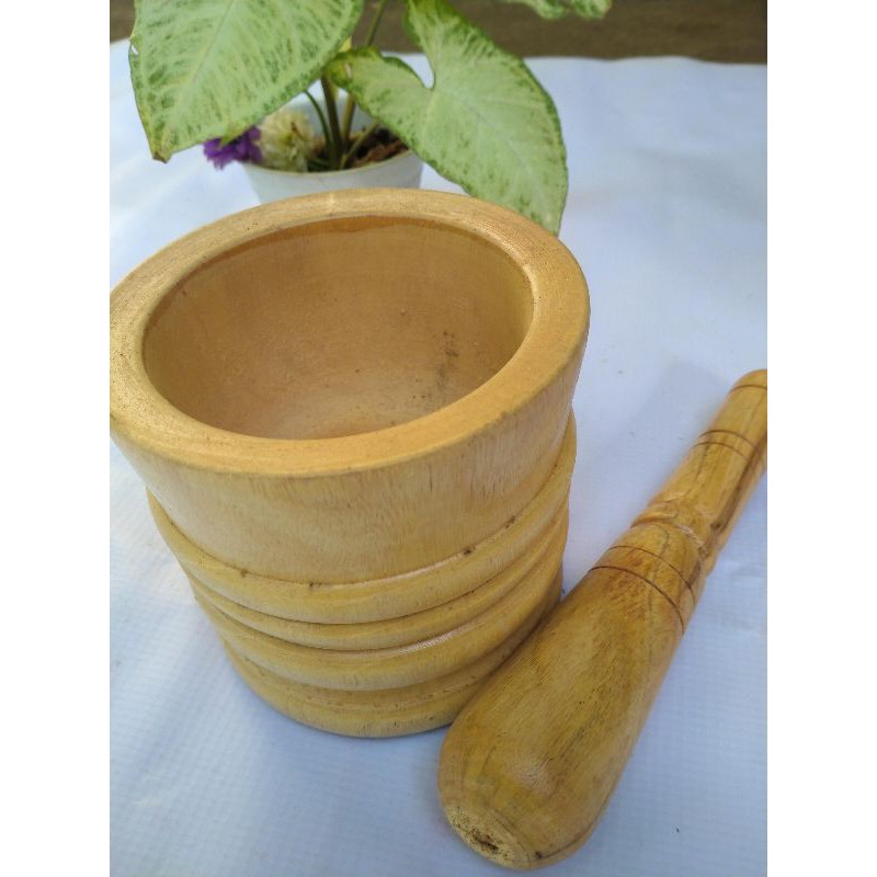 

Lumpang tumbukan jamu herbal