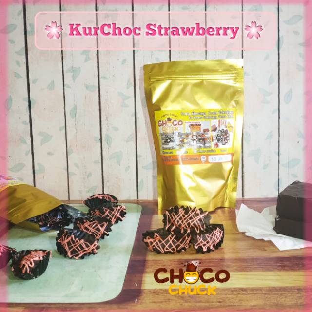 

Kue Kurma coklat kurcok kurchoc kemasan pouch rasa varian Strawberry 100gram kemasan traveller