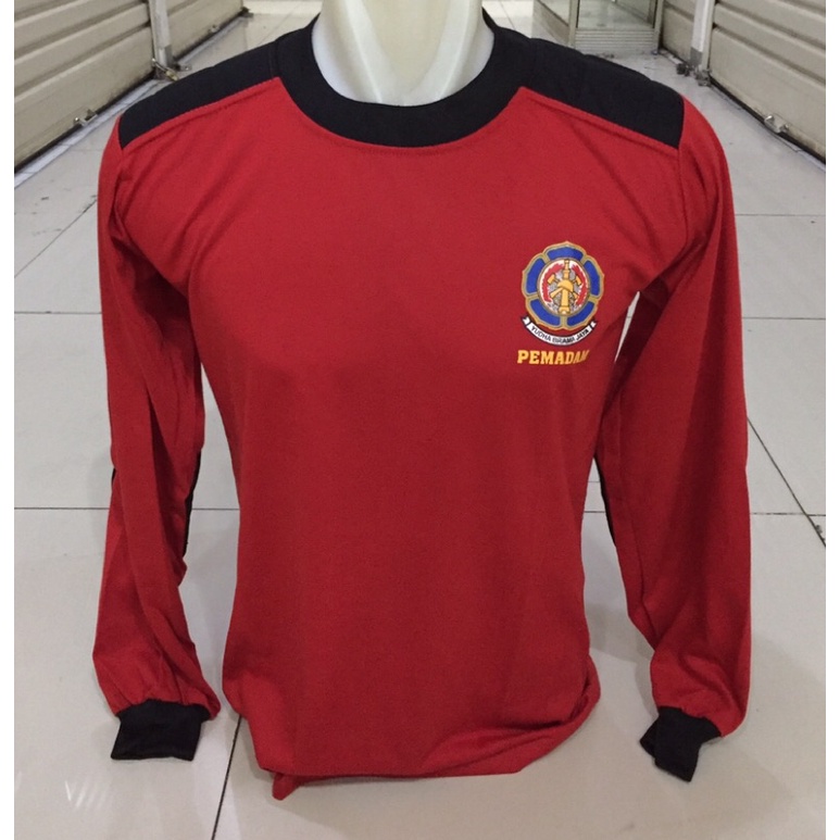 kaos penembak pemadam/damkar{kaos pemadam lengan panjang merah tambal hitam