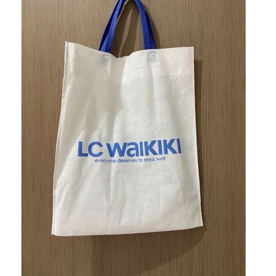 Tas LC Waikiki