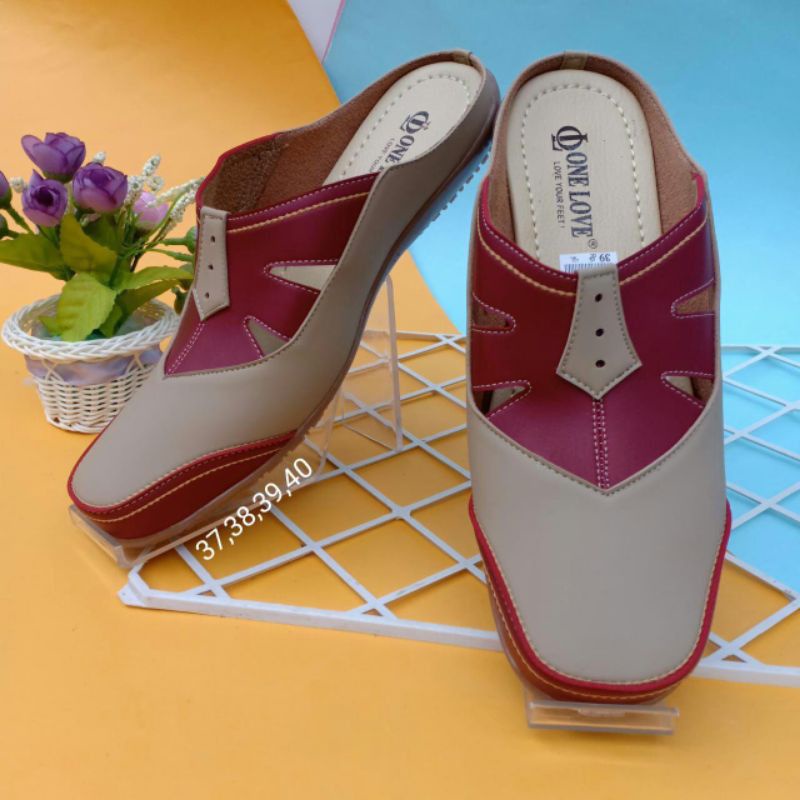 tutong terbaru one love,sandal one love,sandal cewek murah,sandal masa kini,one love original