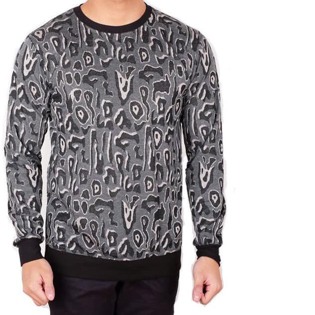 The Kaos Sweater Lengan Panjang Pria Soft Blue Mix Abstrak Black Slimfit Best