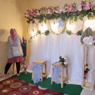 Backdrop photobooth dekorasi  lamaran  Shopee Indonesia 