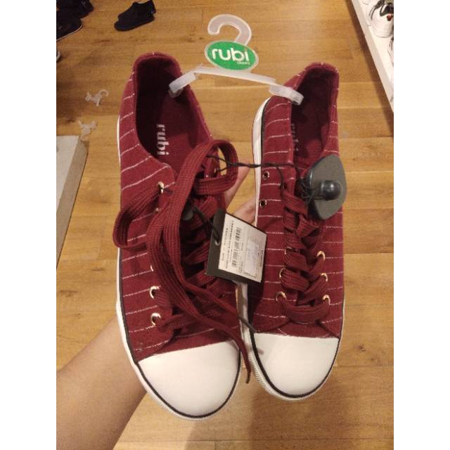 Sepatu sneakers wanita rubi cotton on