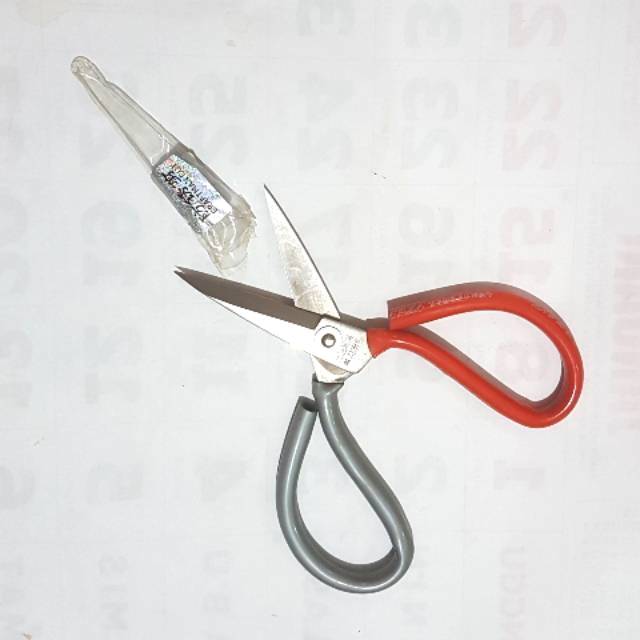 

Gunting Craft Stainless Sedang