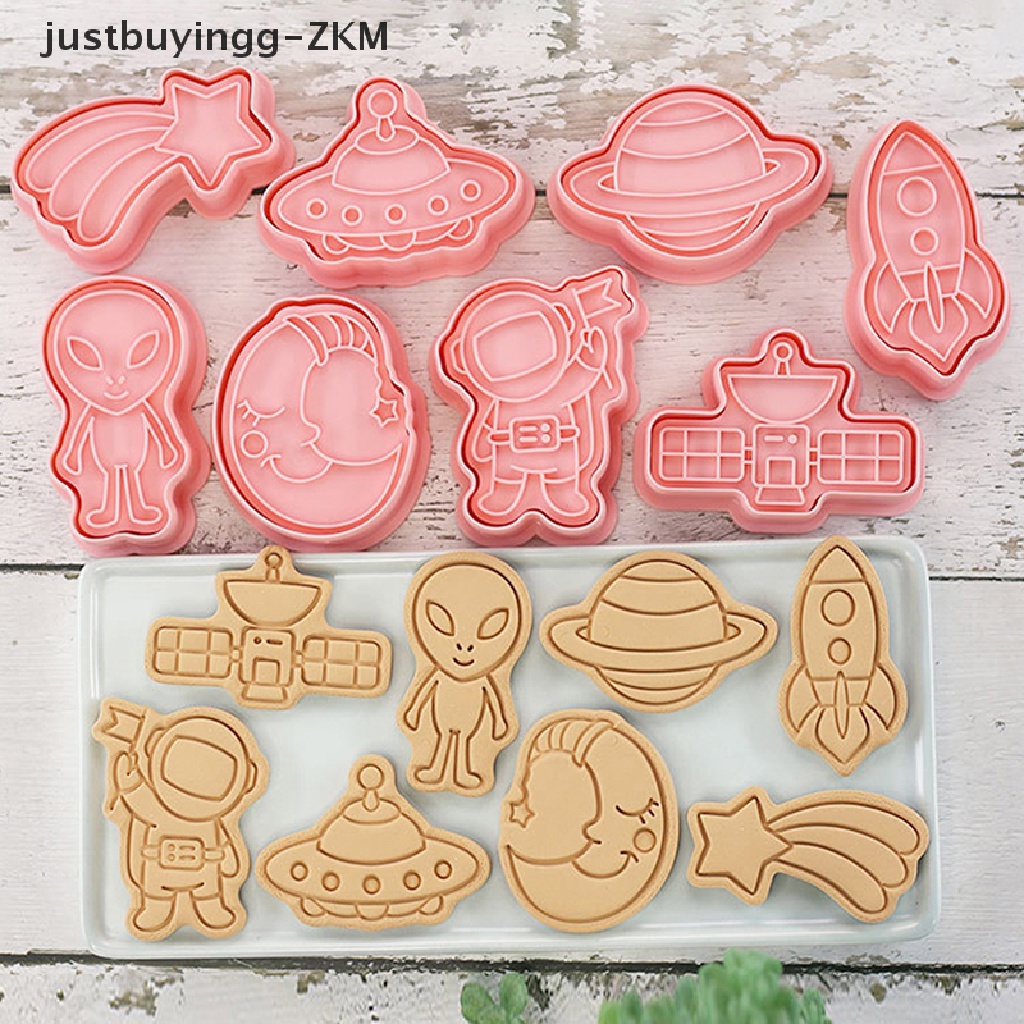 8pcs / set Cetakan Pemotong Biskuit / Cookies / Fondant Bentuk Kartun Astronot Luar Angkasa 3D DIY