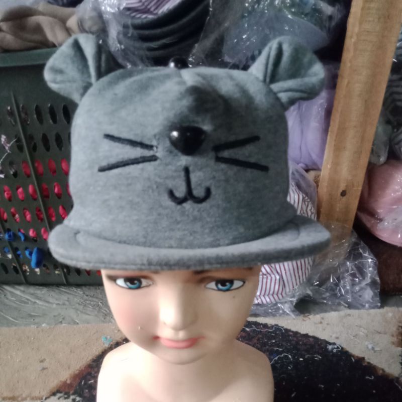 TOPI.ANAK.KALAKTER.KROKODAIL-Abu tua kucing anak