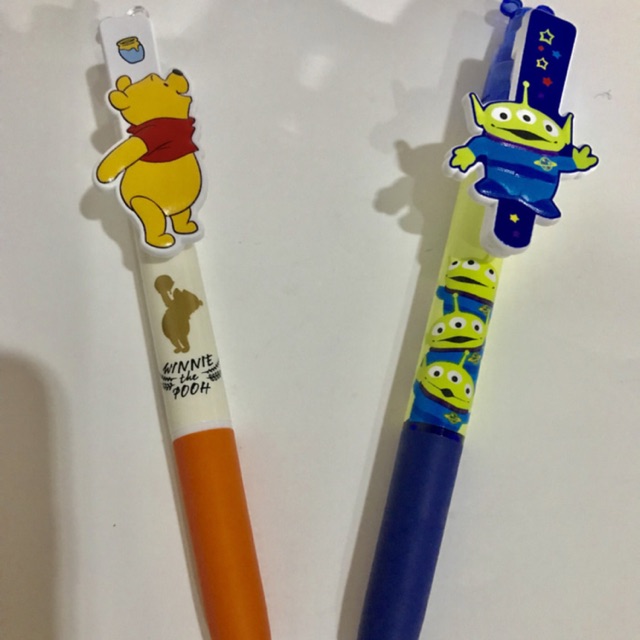 

Ori jepang bolpen merk Uniball RE(erasable pen/ pulpen hapus) pooh/ monster