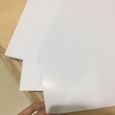 

Kertas Art Cartoon 260 Gsm Ukuran Plano 79cm x 109cm
