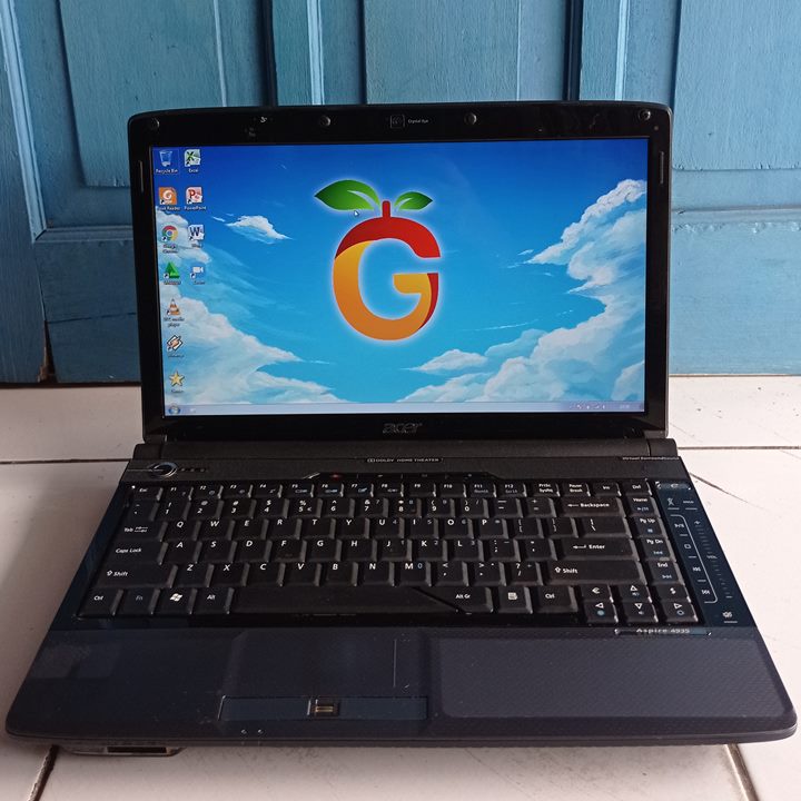 Acer Aspire 4935 Hitam 14 inch RAM 2GB HDD 50OGB Windows 7 Laptop second