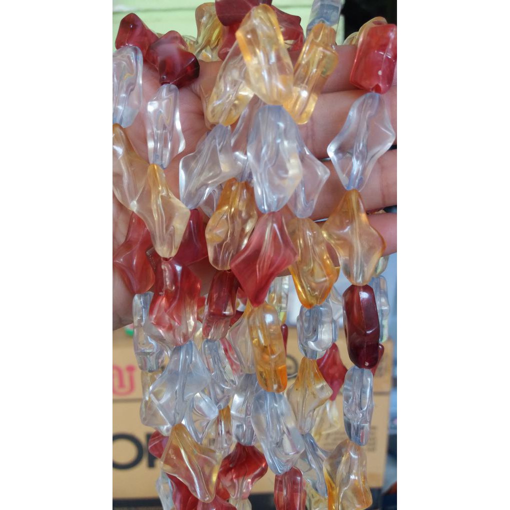

Discount Manik Manik Plastik Motif Trapesium Warna Warni (1 Renteng) (Das) Ori