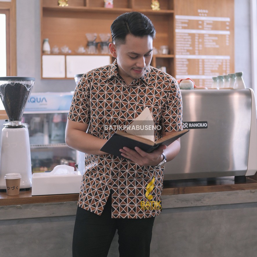 Batik Prabuseno brinagara lengan pendek kemeja batik pria ori batik full furing batik pria premium j