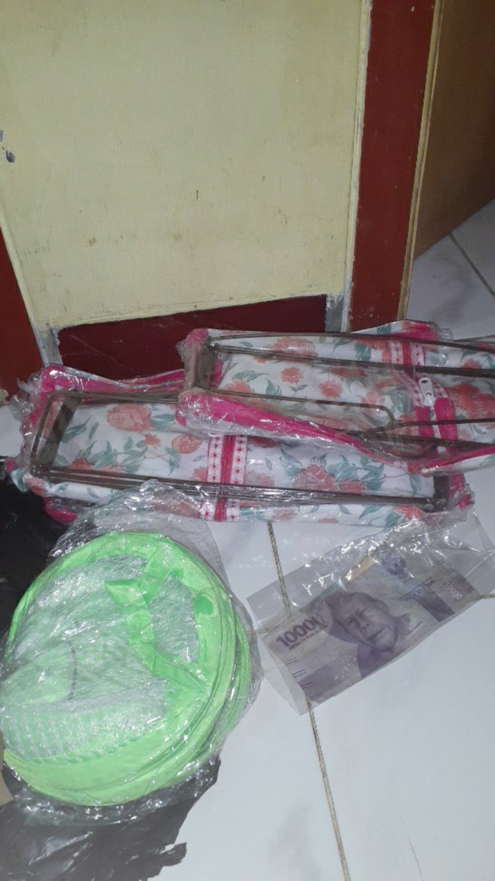 Kotak Tempat Sepatu Plastik Transparan