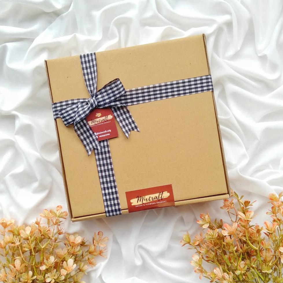 

Miliki Sekarang.. GIFT BOX WISUDA / KADO WISUDA / KADO SIDANG / HADIAH ULANG TAHUN / BONEKA WISUDA A