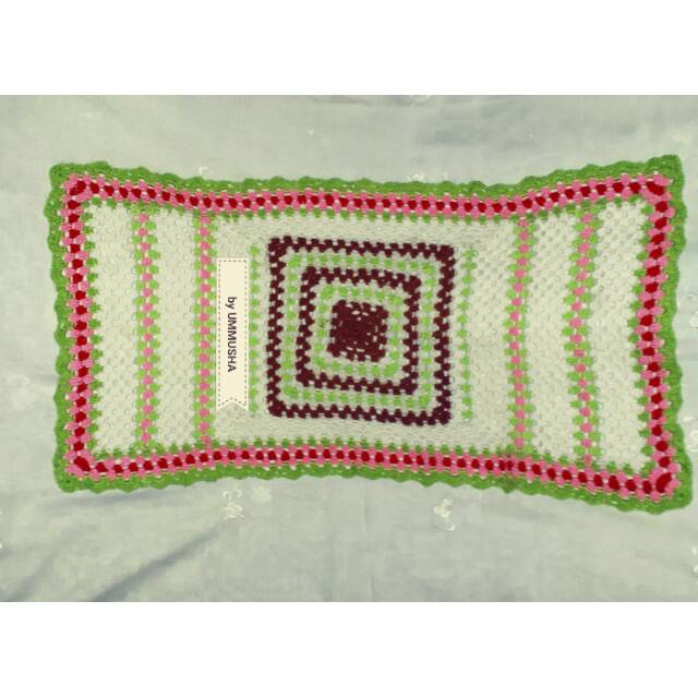 Taplak rajut panjang