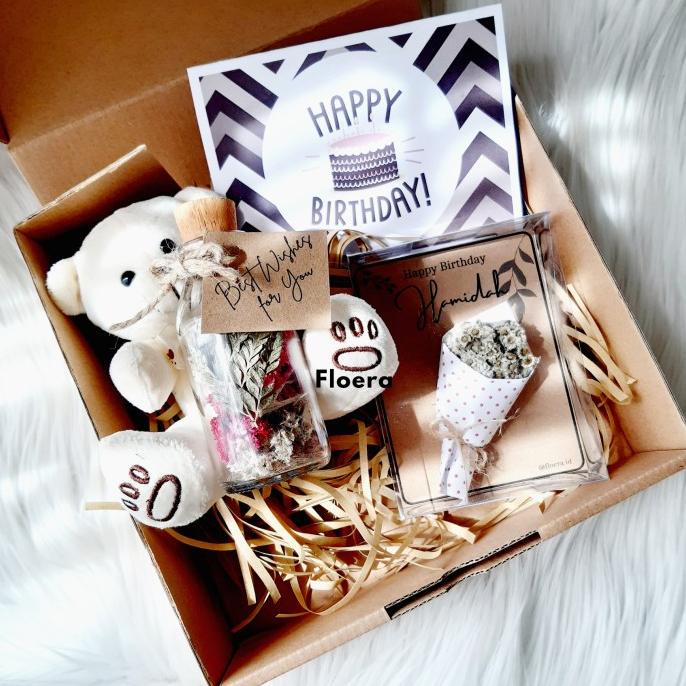 

Best Product!!! Gift Box Hampers Hadiah Kado Ulang Tahun & Wisuda - Paling Diminati