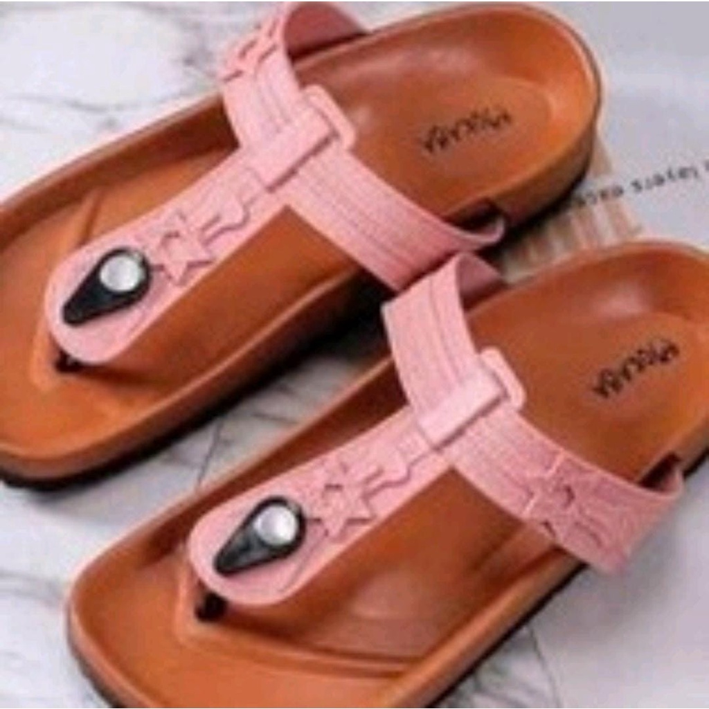 Sandal Jepit T Jelly Wanita Kancing Hitam Motif Star Timbul Simple Casual Kece Import Mokaya / Size 37-41 (1807-b1 )