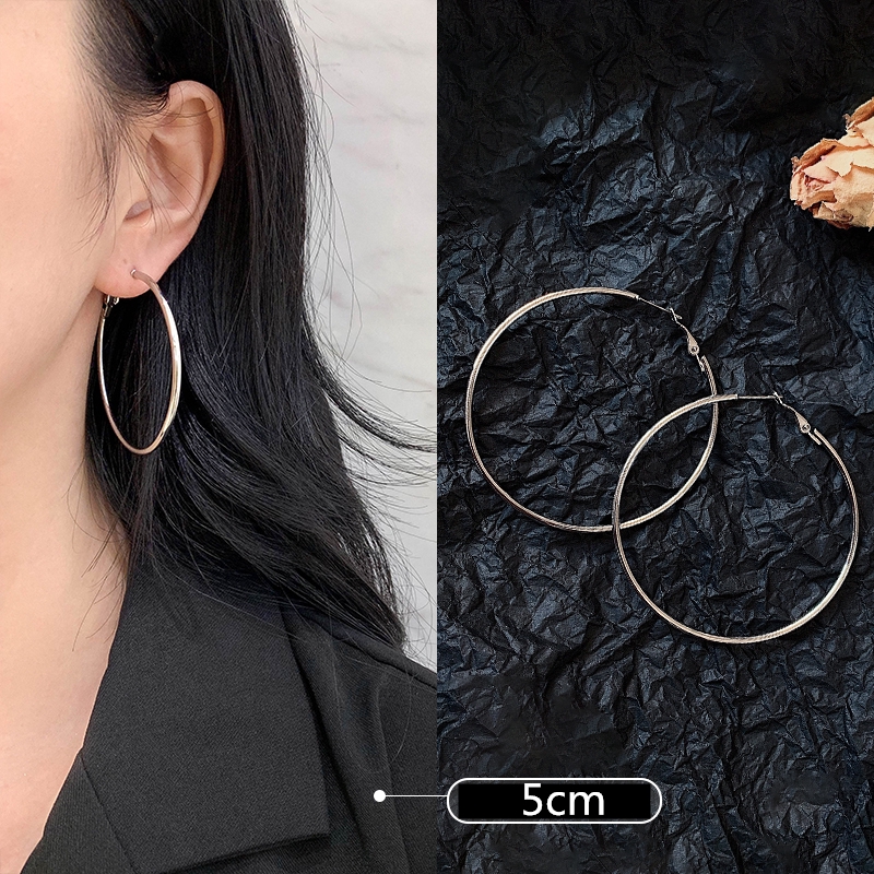 ladies accesories earrings Aksesoris fashion wanita gaya Korea sederhana klasik anting lingkaran besar berlebihan-Silver 5cm