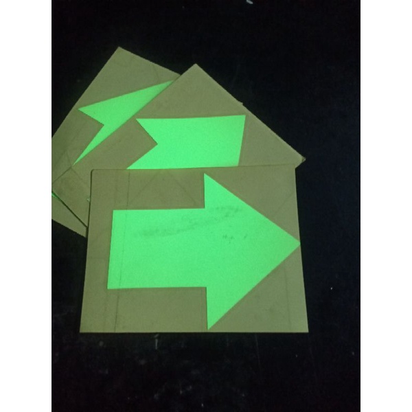 

STICKER Cutting POSFOR PANAH,ARAH KIBLAT,JALUR EVAKUASI