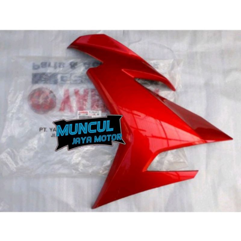 panel kap cover sayap depan luar Jupiter Mxking Mx king 2PV-F835U-00-P2 2PV-F835V-00-P2  yamaha